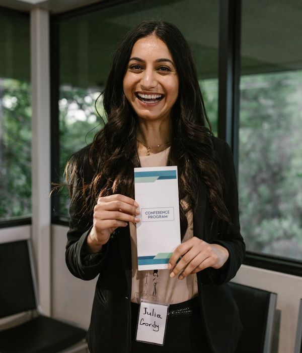 Executive leadership development program with confident managers